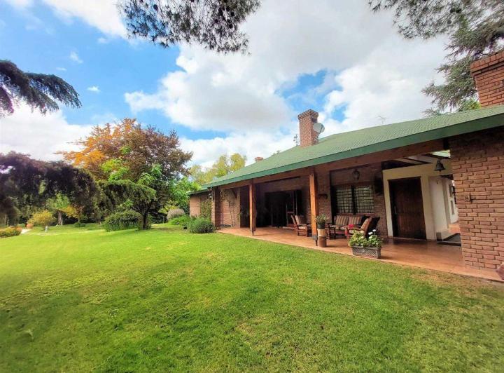 VENTA DE CASA DE CATEGORIA EN CARRODILLA 4