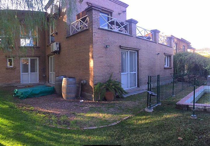 Venta casa Club de Campo Mendoza 2