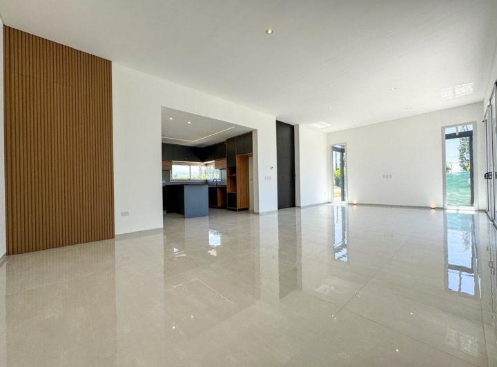 CASA A ESTRENAR B° LA QUEBRADA POSESIÓN INMEDIATA 4