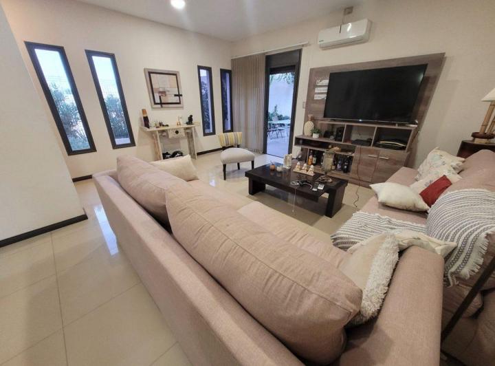 CASA 3 3 DORMITORIOS JARDÍN Y PILETA VISTALBA 2