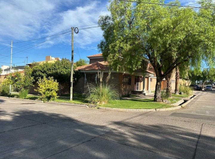 Casa a la venta en Mendoza 3