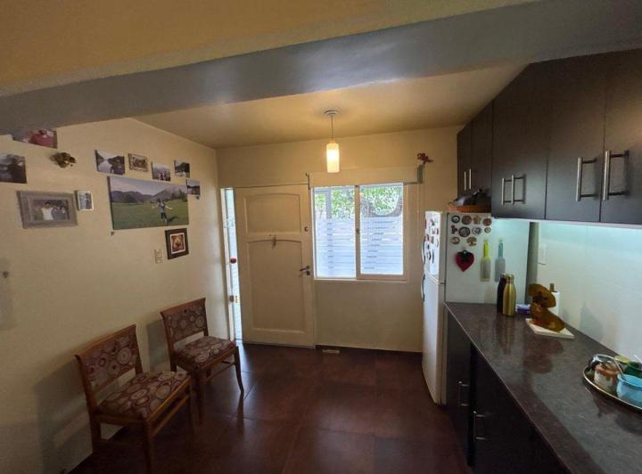 Venta casa 3 dormitorios atrás Shopping Guaymallén 4