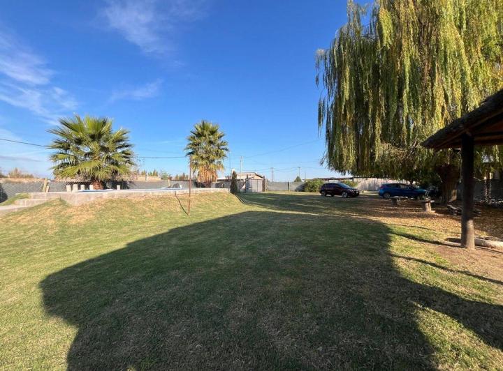 VENTA DE LOTE CON CASA, PILETA EN RODEO DE LA CRUZ 4