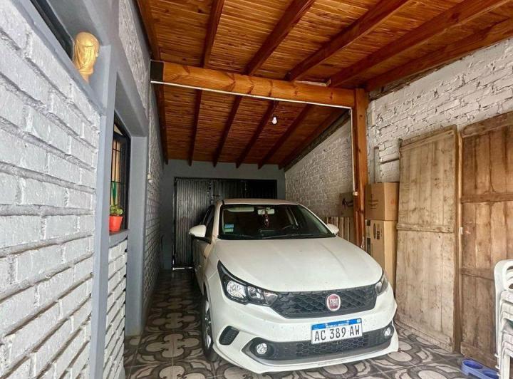 VENTA CASA Y DEPARTAMENTO EN GODOY CRUZ 4