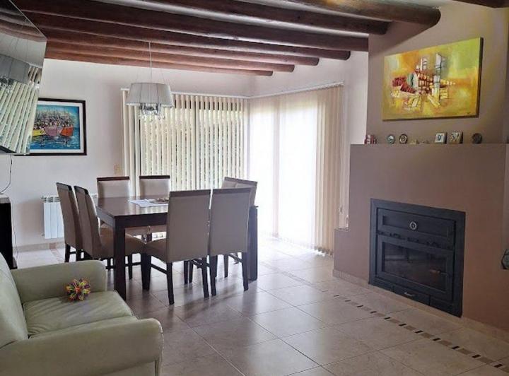 Casa en venta Barrio Privado Lujan de Cuyo 5