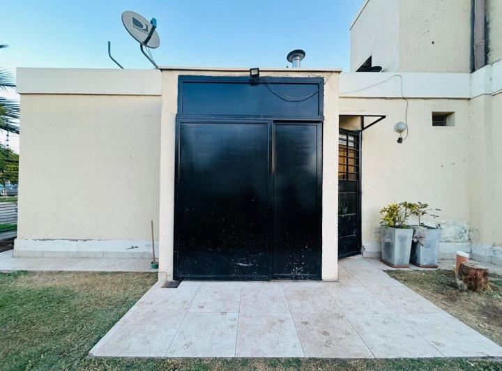 CASA EN B° CERRADO 4 DORM. C/ QUINCHO GUAYMALLÉN 4