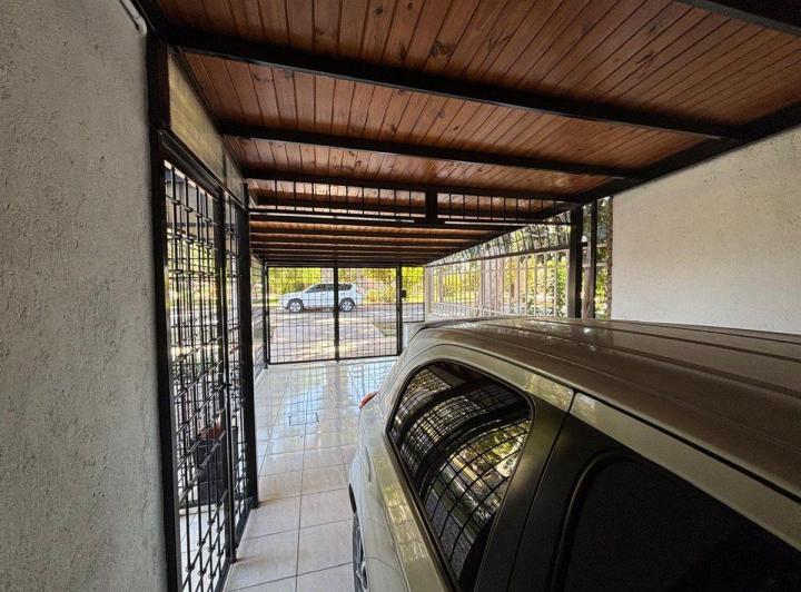 CASA MATHUS HOYOS GUAYMALLÉN 4 DORM COCHERA DOBLE 4