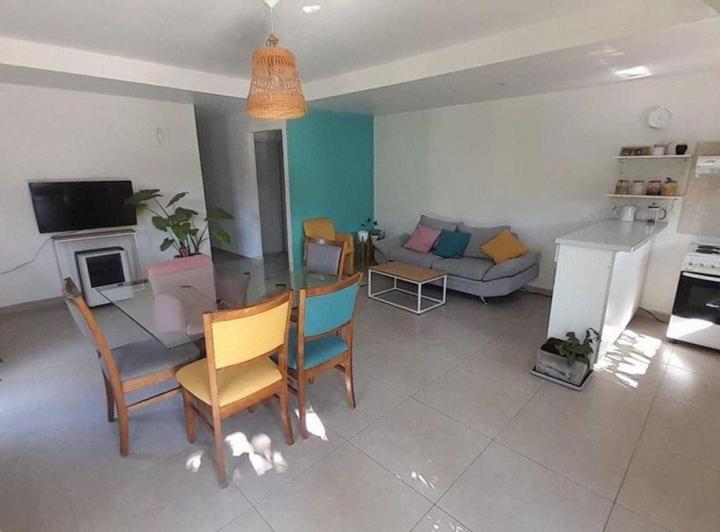 Casa 3 dormitorios en Barrio Panamericana Oeste 3