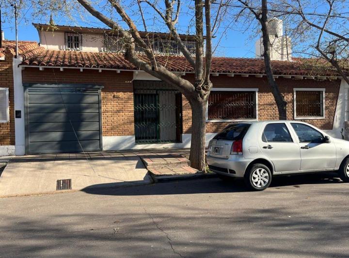 Alquiler Casa 3 dormitorios, Dorrego, Guaymallén 1