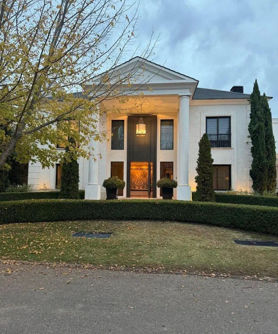 Espectacular casa en venta en Barrio Pueyrredón 2