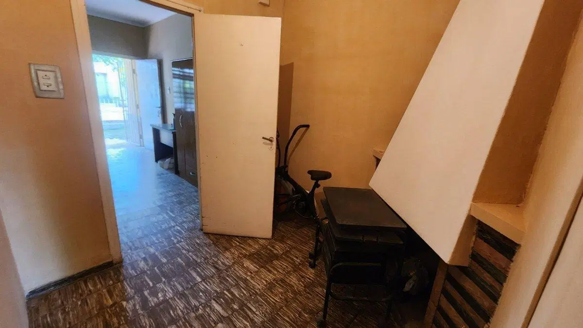 Venta Casa y Depto en B° Santa Ana 5