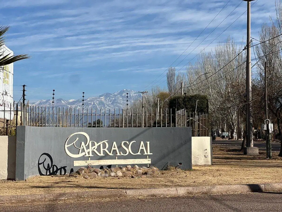 VENTA TERRENO COMPLEJO CERRADO CARRASCAL MENDOZA 3