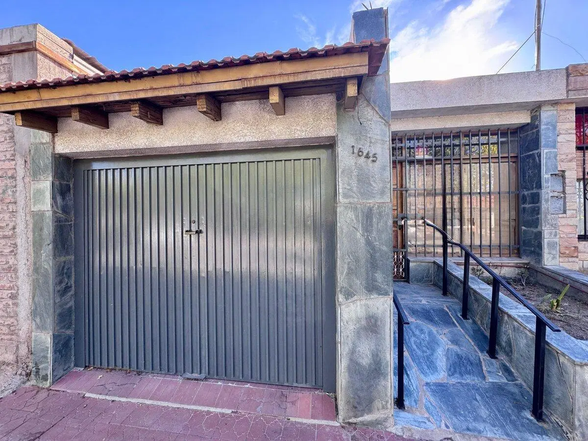 CASA EN VENTA, GODOY CRUZ, A RECICLAR 3