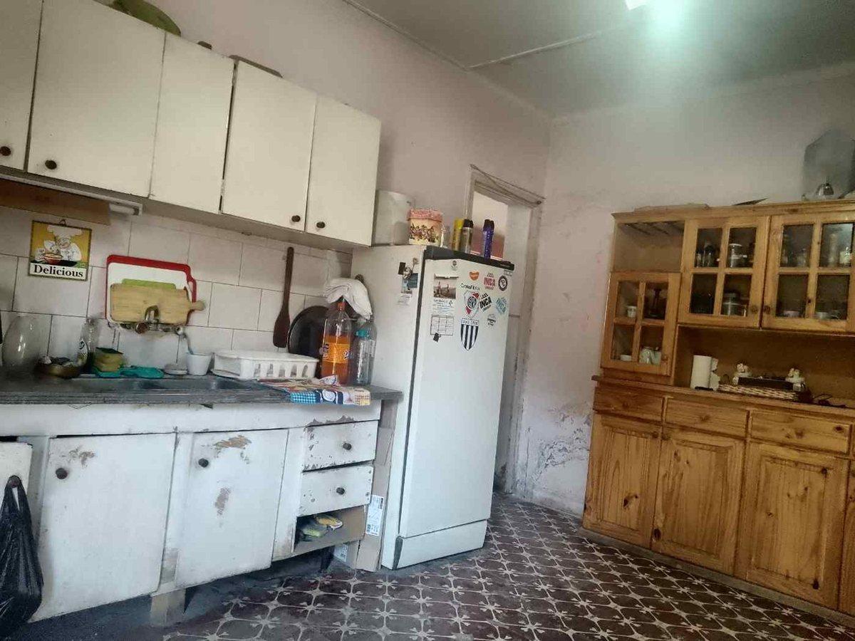 VENTA CASA ESQUINA CON LOCAL COMERCIAL