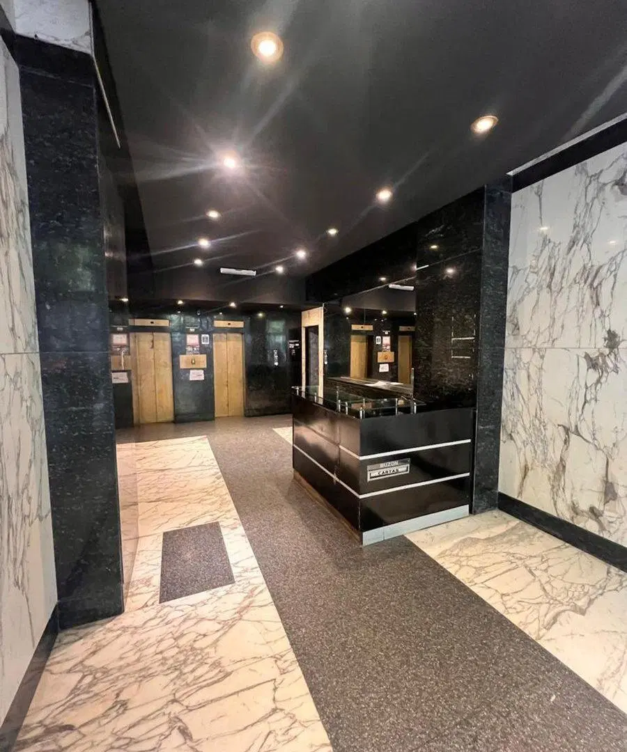VENTA Oficina Piso Completo Edificio Gomez Mendoza 3