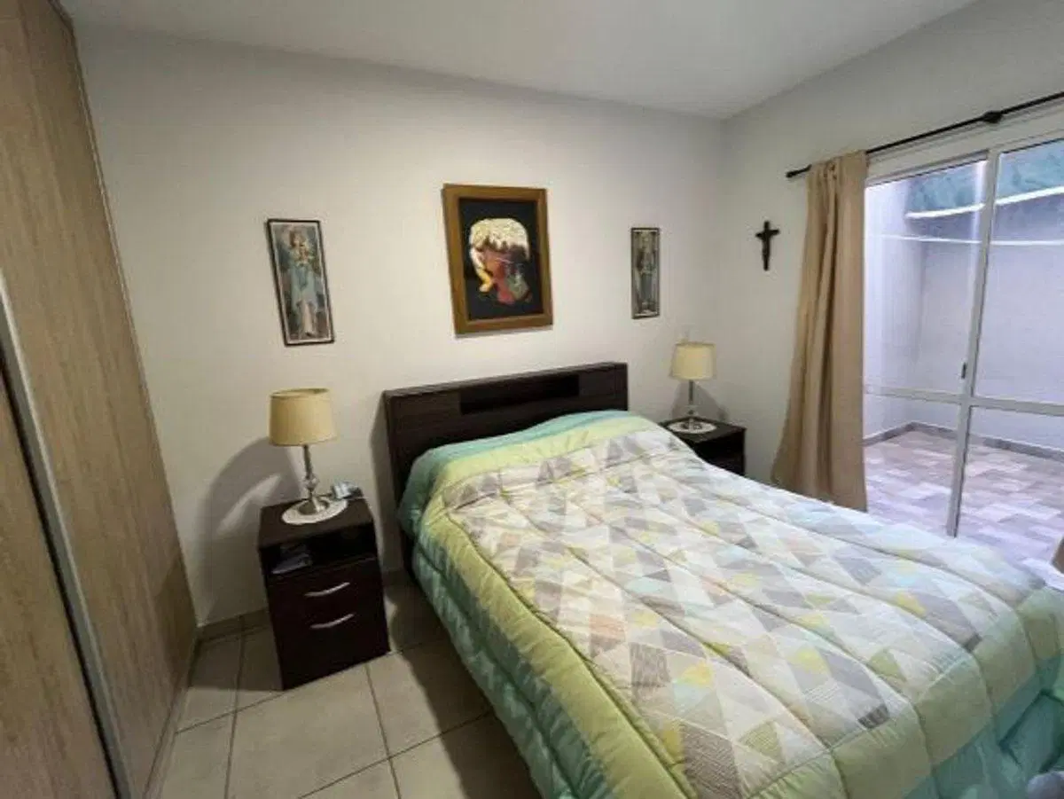 DEPARTAMENTO EN PLANTA BAJA EN GUAYMALLÉN 5
