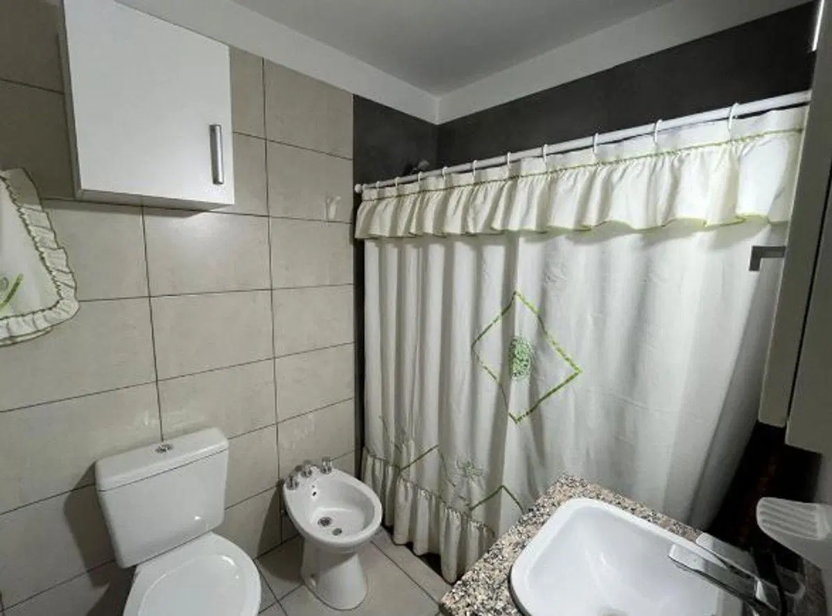 DEPARTAMENTO EN PLANTA BAJA EN GUAYMALLÉN 3