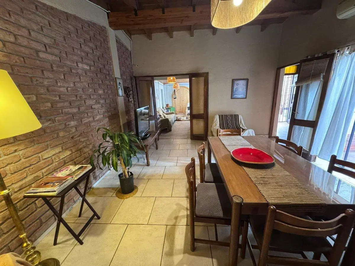CASA EN VENTA-SEXTA SECCION, CIUDAD DE MENDOZA 5