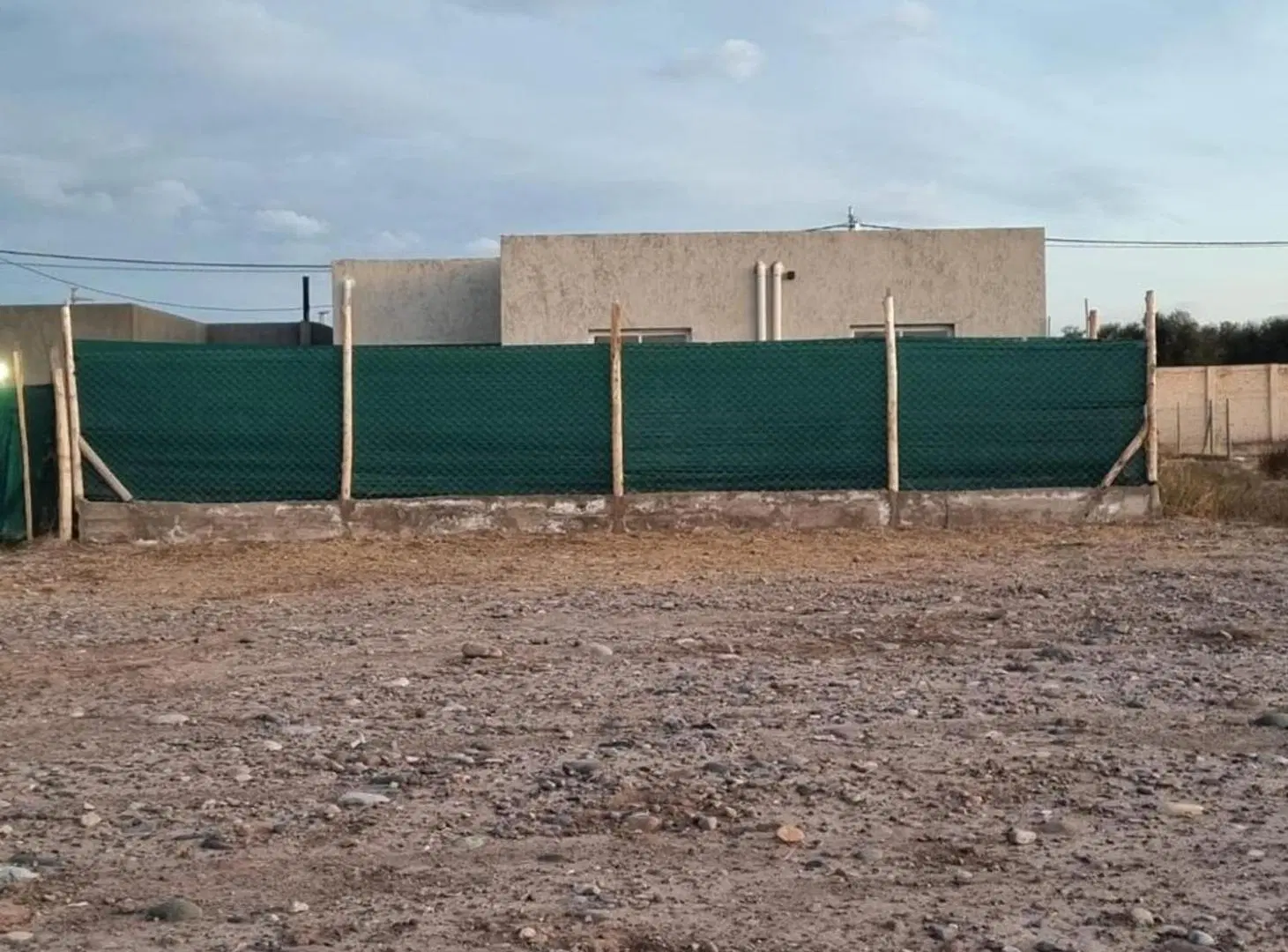 Venta lote central barrio priv Vista Oliva Maipú 4
