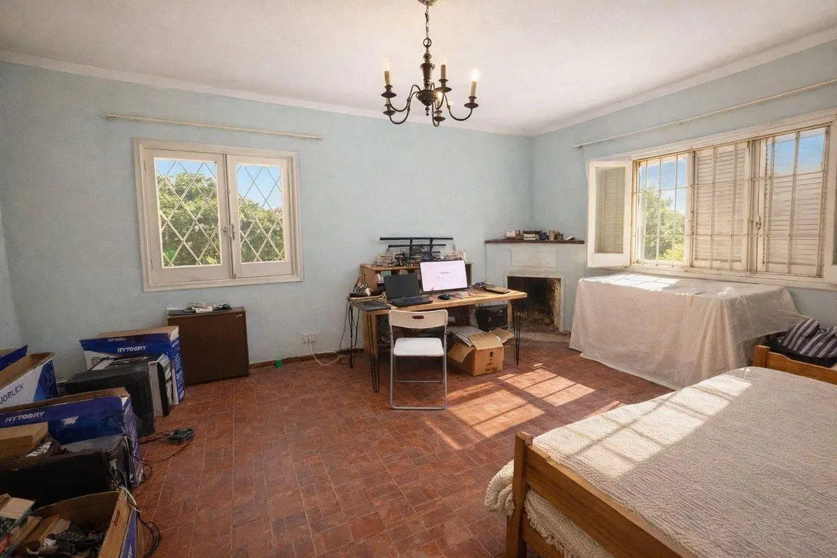 VENTA CASA A RECICLAR EN CIUDAD – ÁREA FUNDACIONAL 4