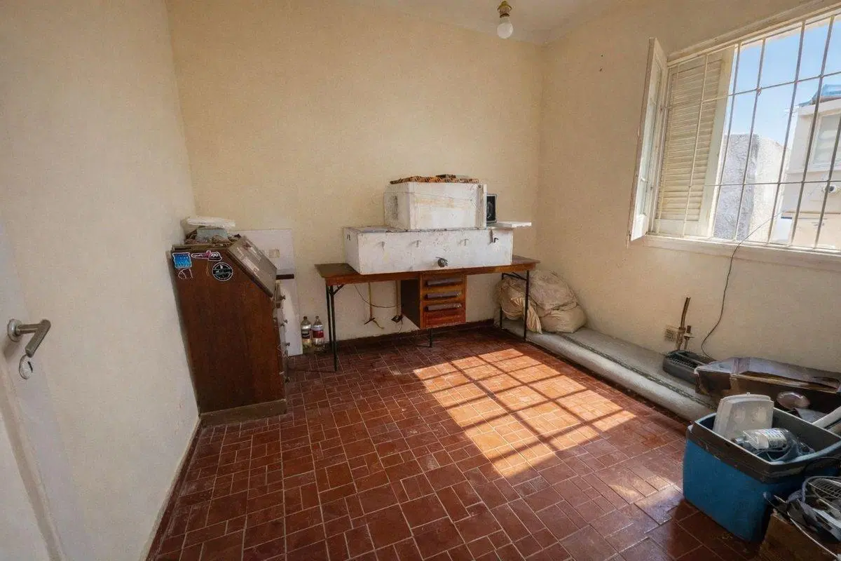 VENTA CASA A RECICLAR EN CIUDAD – ÁREA FUNDACIONAL 3