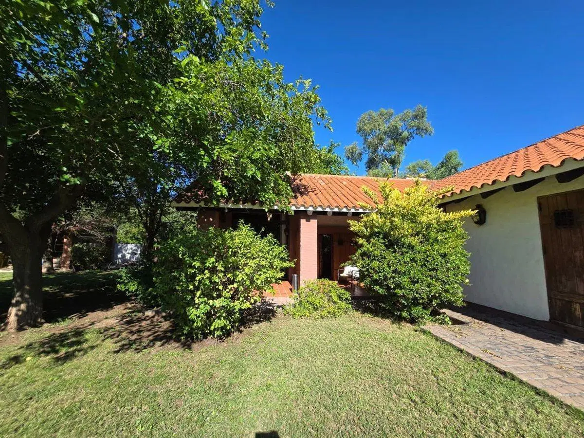 Venta Casa esquina Chacras de Coria, Luján de Cuyo 2