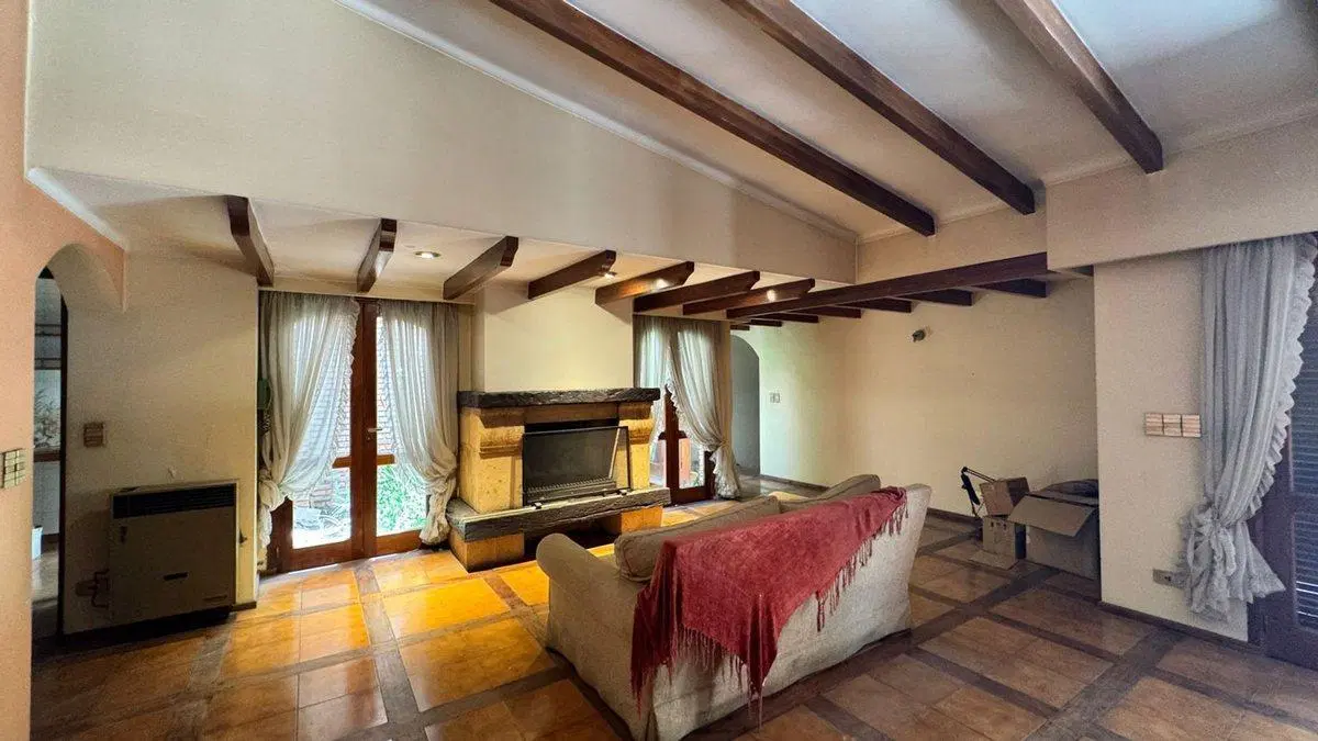 CASA EN VENTA DORREGO GUAYMALLEN MENDOZA 2