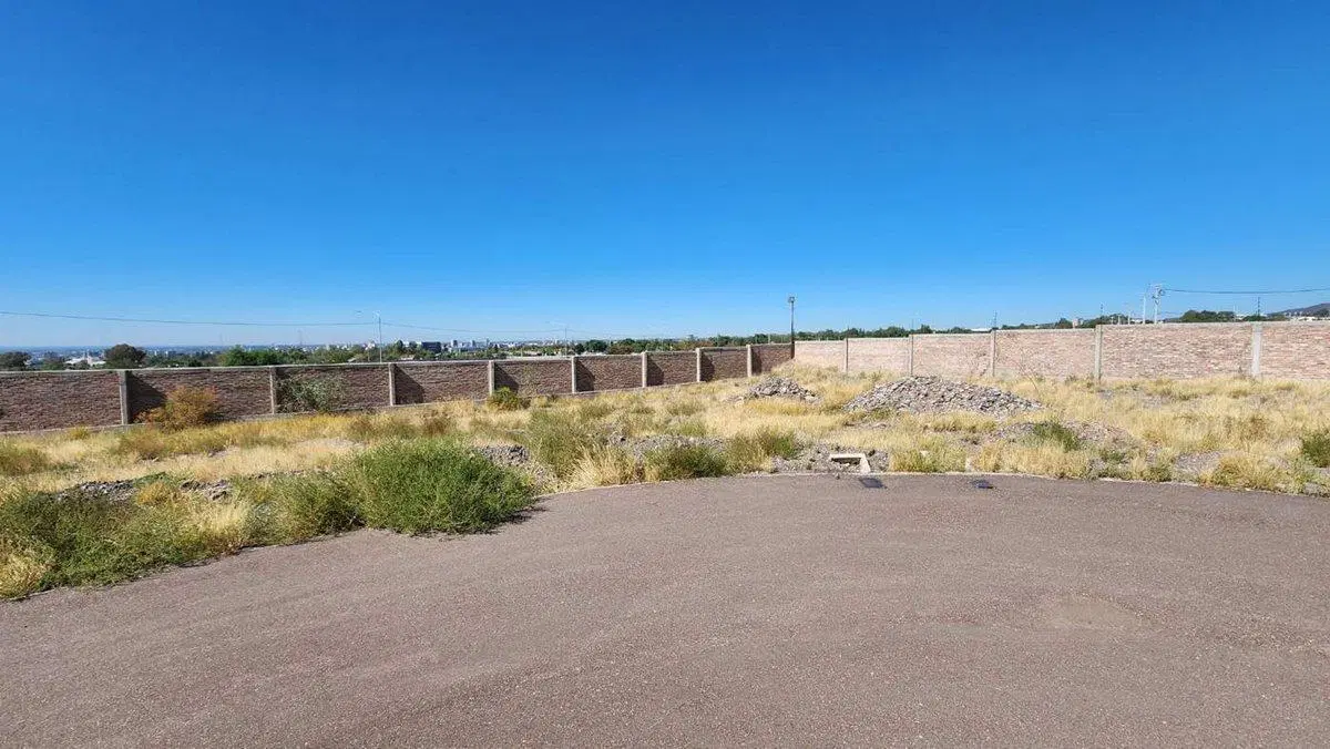 Venta Lote Apto PH B° Privado frente Dalvian 3
