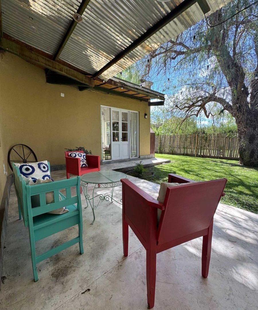 Casa en alquiler amoblada en Chacras de Coria.