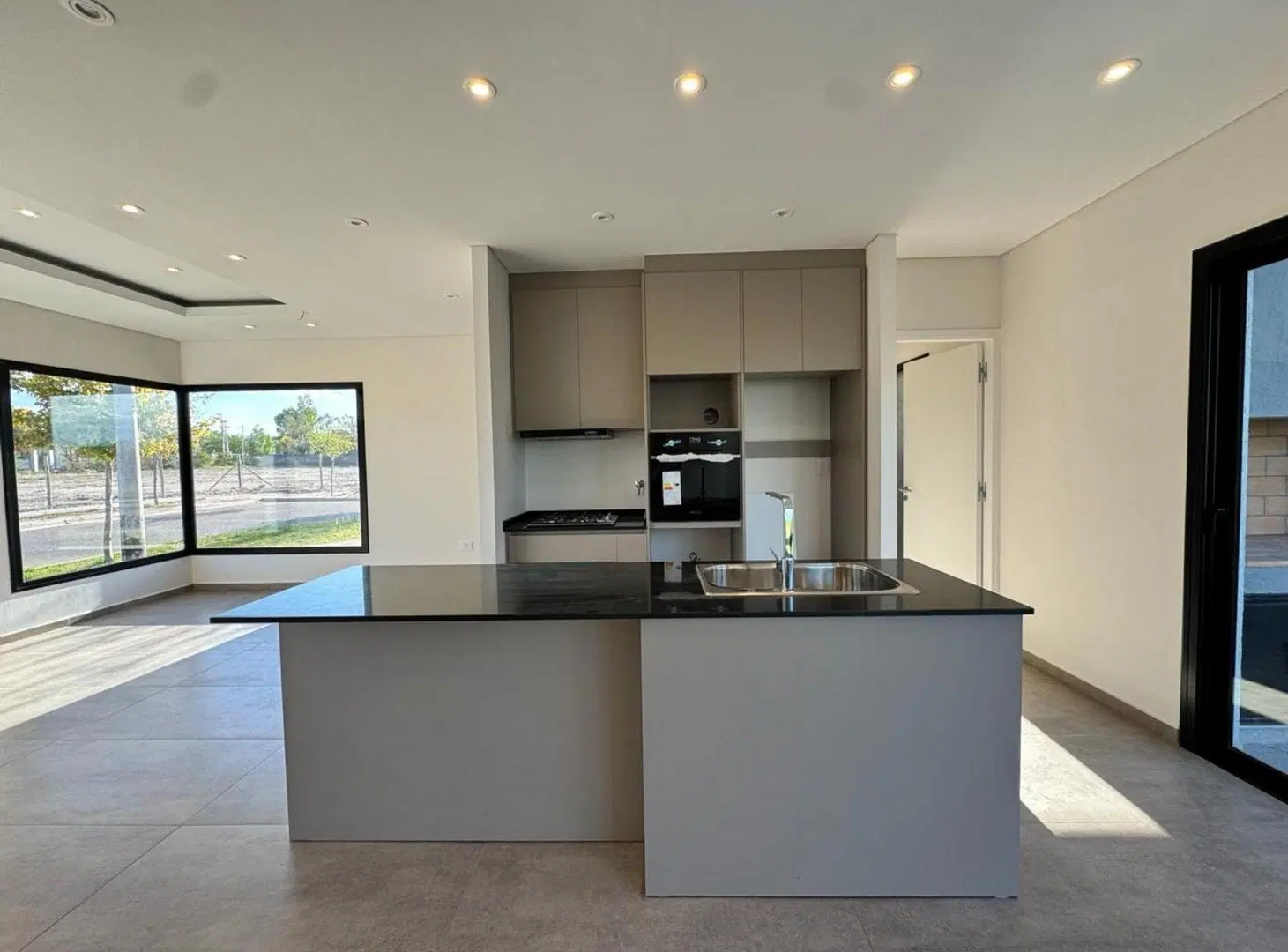 CASA EN VENTA BARRIO MILCAYAC I LUJAN DE CUYO 2