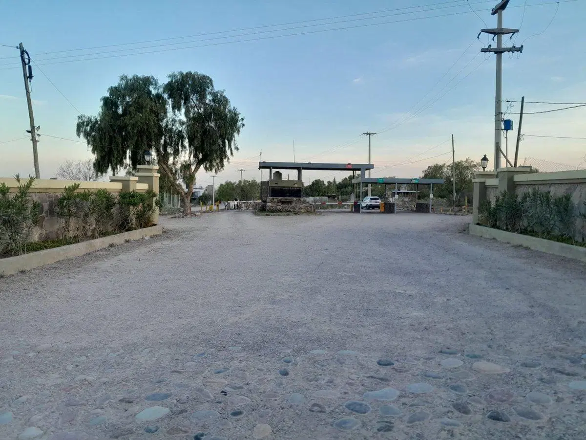 650 m2 Terreno Esquina Barrio privado El Challao 5