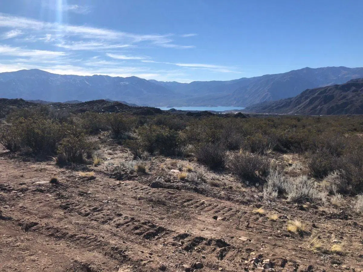LOTE EN VENTA POTRERILLOS RUTA 7 3