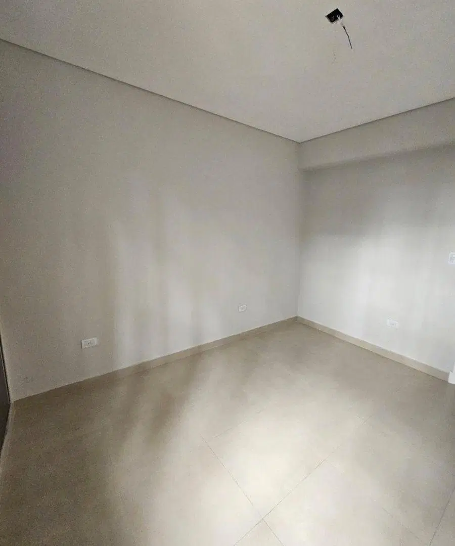 venta dpto. Godoy cruz tres habitación con cochera 4