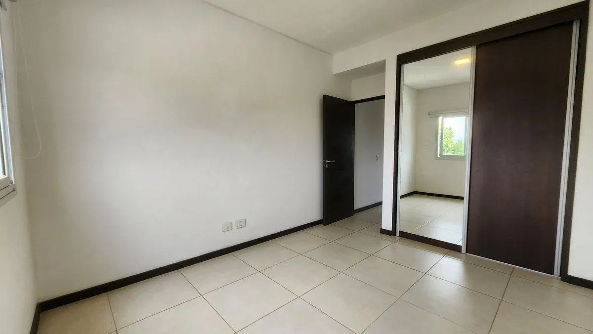 Venta Hermoso Depto en 5ta Sección 5