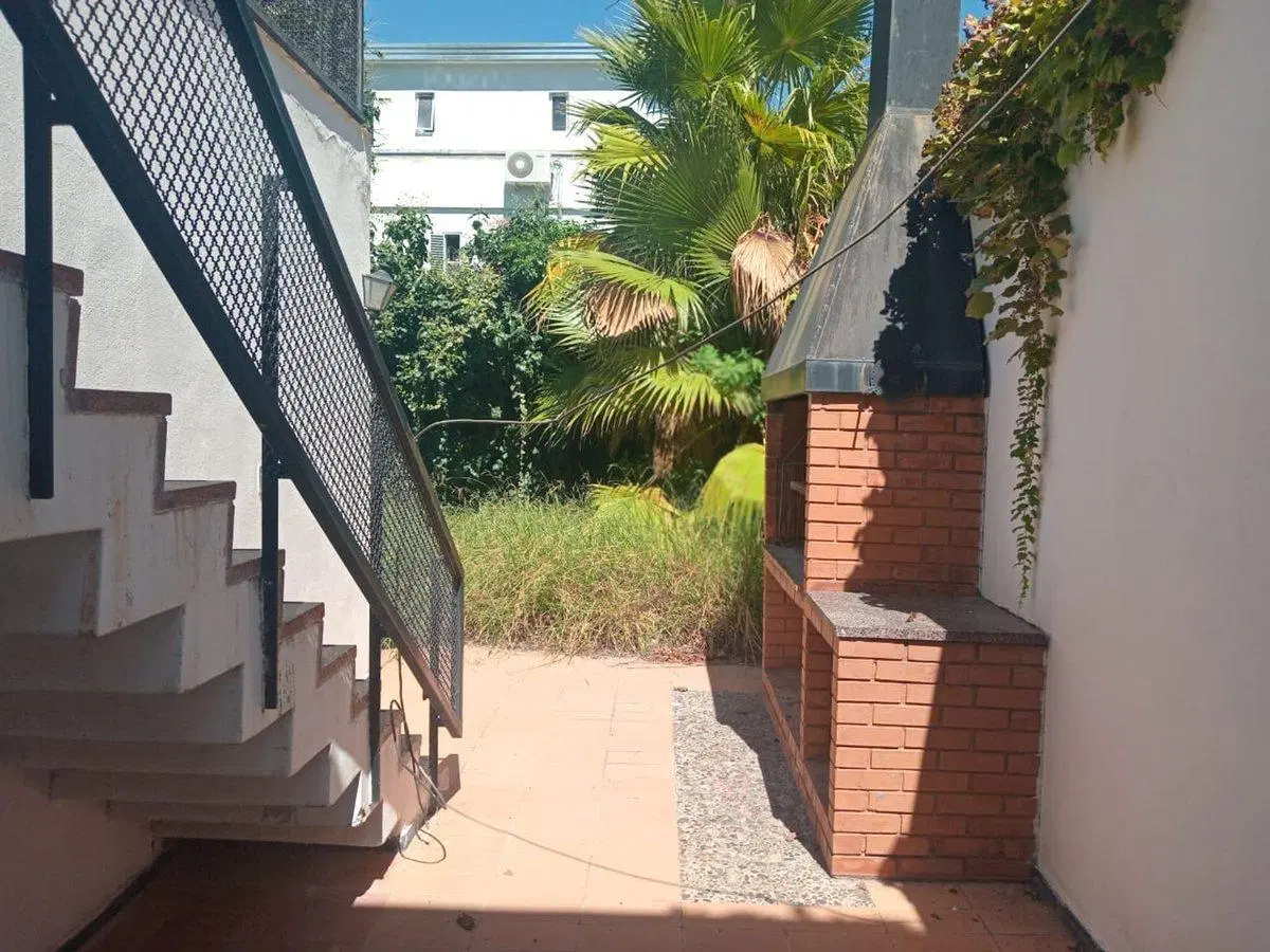 ALQUILER GRAN CASA CIUDAD  OFICINAS, CONSULTORIOS 4