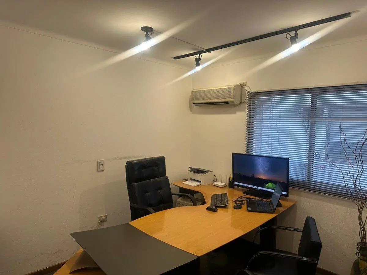 VENTA OFICINA CENTRICA 2