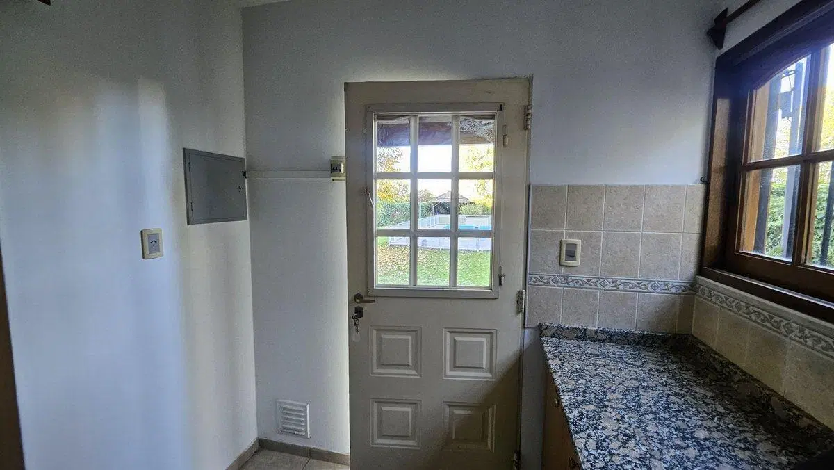 VENTA CASA TRES HABITACIONES  LA CAPILLA VISTALBA 3