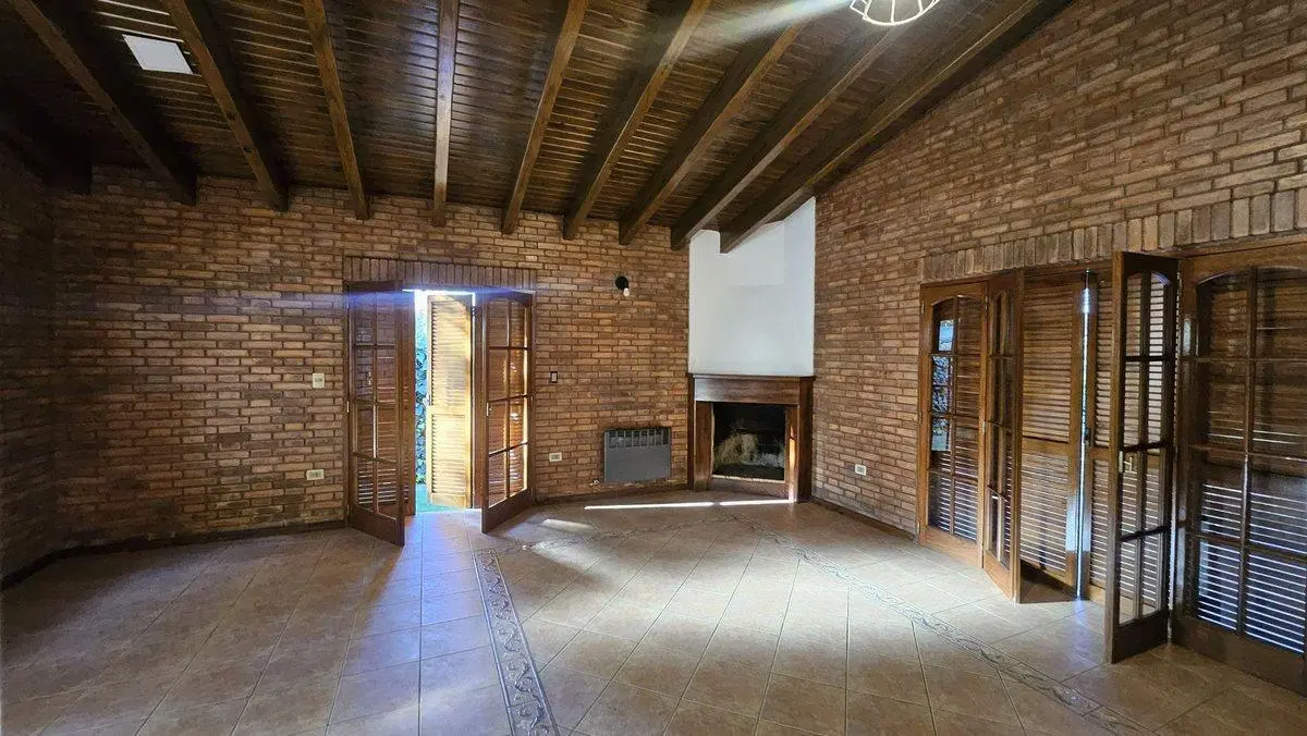 VENTA CASA TRES HABITACIONES  LA CAPILLA VISTALBA 2