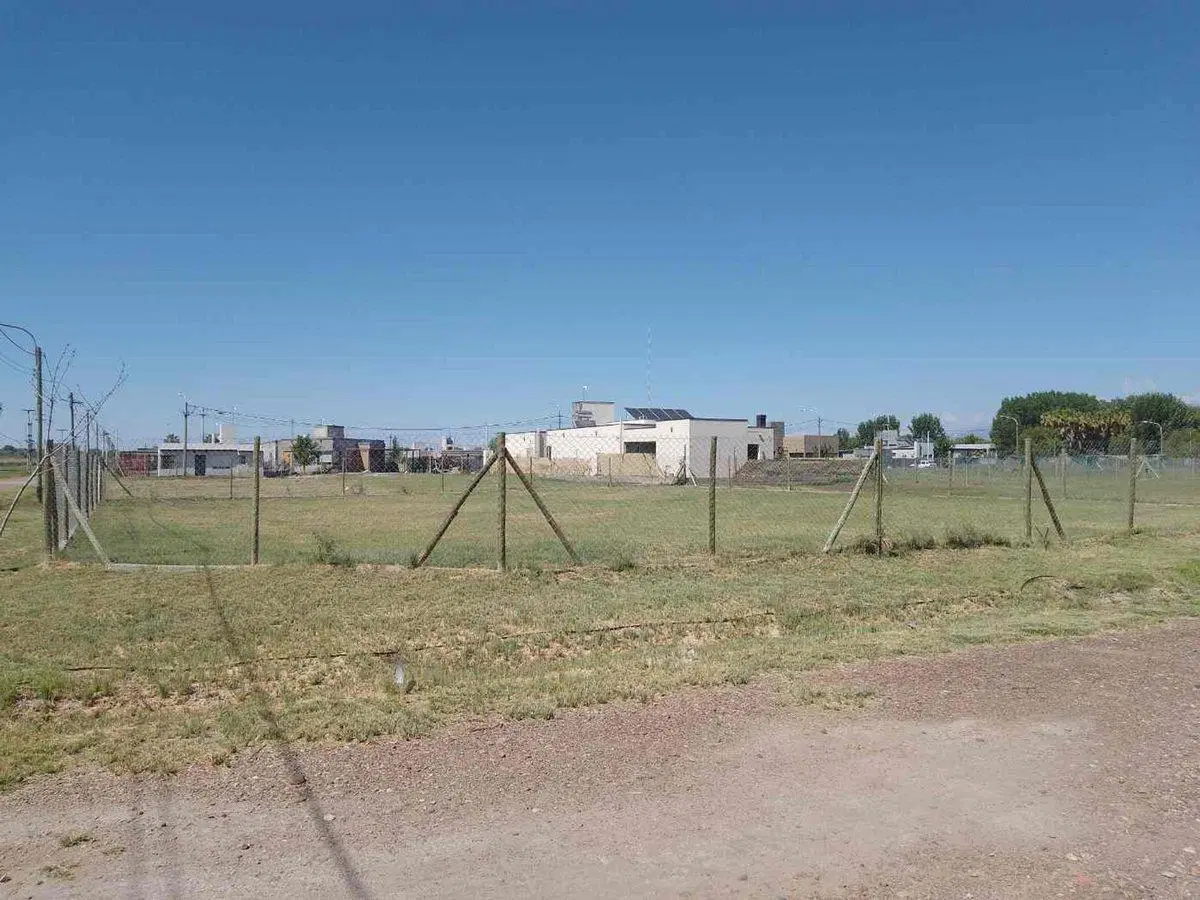 Lote 516 m2 en venta en Barrio Verde Pueblo Gllen 3