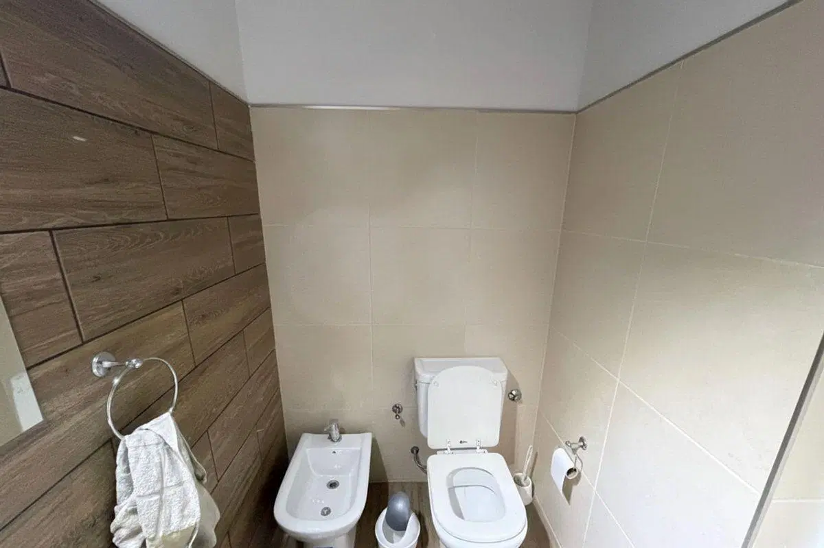 CASA EN VENTA 4 DORMITORIOS CON PILETA  GUAYMALLEN 5