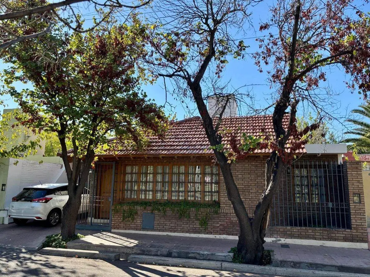 CASA CORAZÓN DORREGO 3 HAB, GUAYMALLÉN, MZA. 5