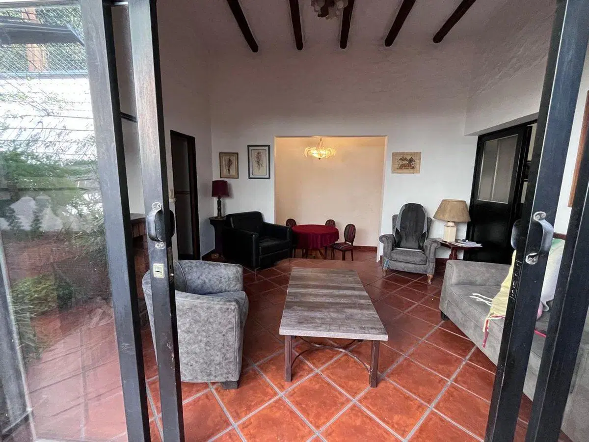 VENTA Amplia Propiedad en el Corazón de Ciudad 3