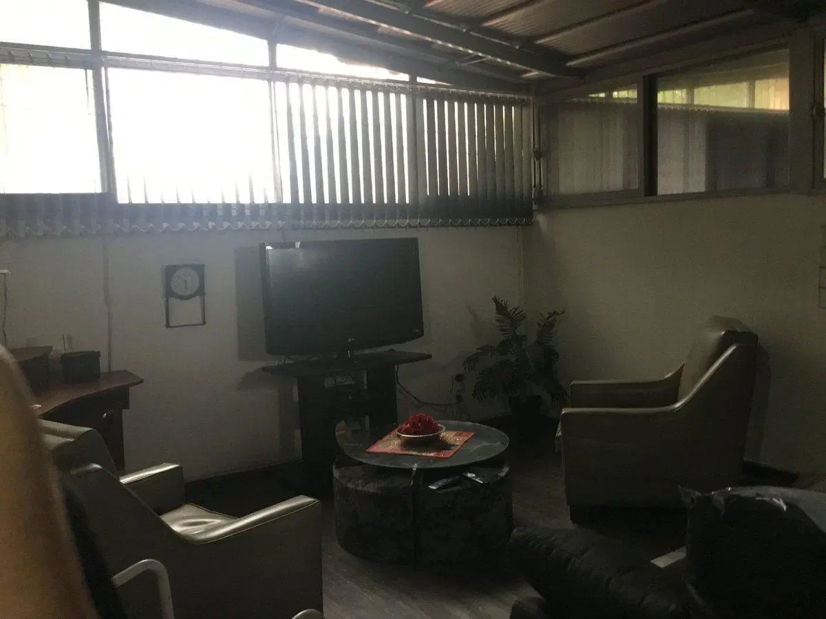 VENTA CASA ESQUINA 2 PLANTAS Y 4DORMITORIOS 3