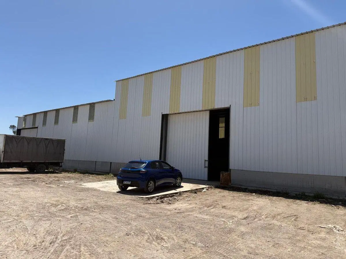 VENTA EXCELENTE GALPON PARQUE INDUSTRIAL LAS HERAS 4