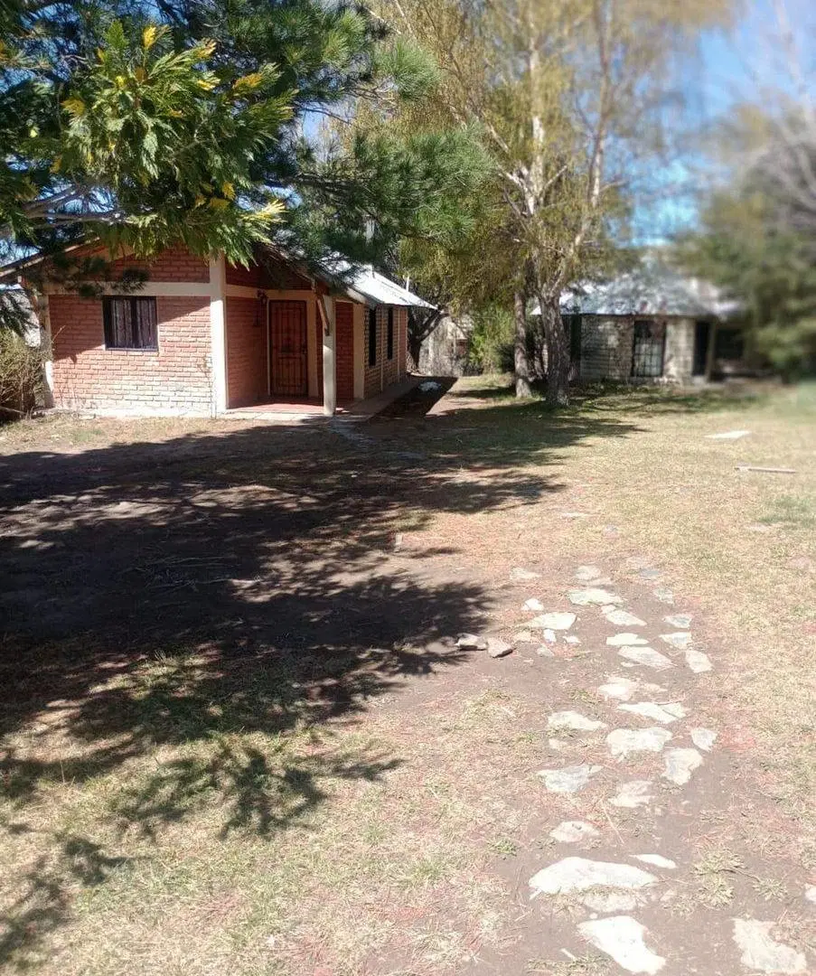 Venta casa + cabaña en gran terreno en Potrerillos 3