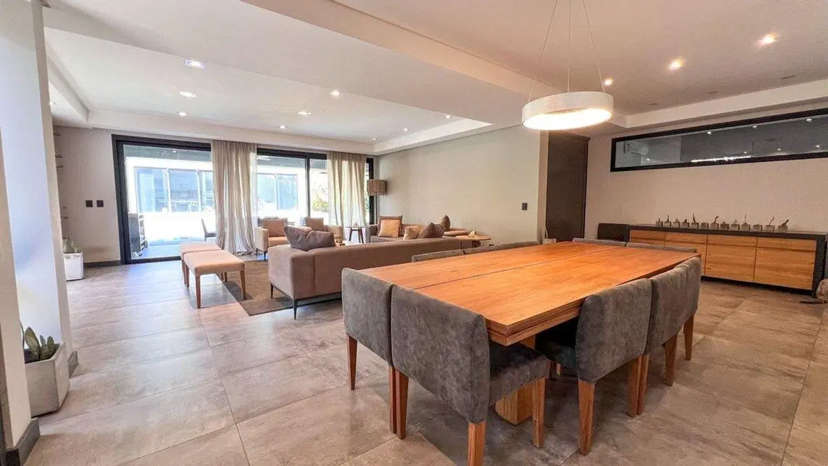 Casa en venta Chacras de Coria 5