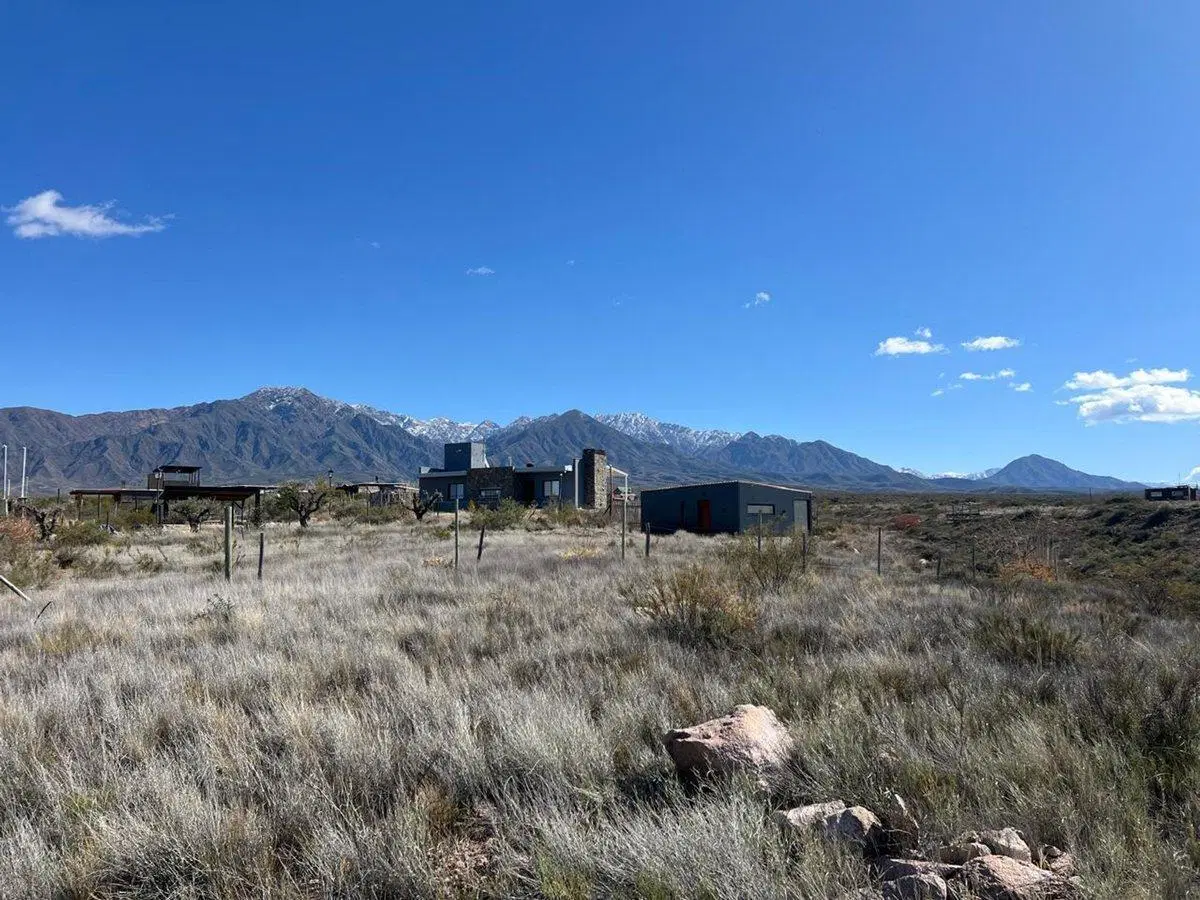 LOTE EN VENTA BARRIO PRIVADO ALTOS DE LA CRUCESITA 2