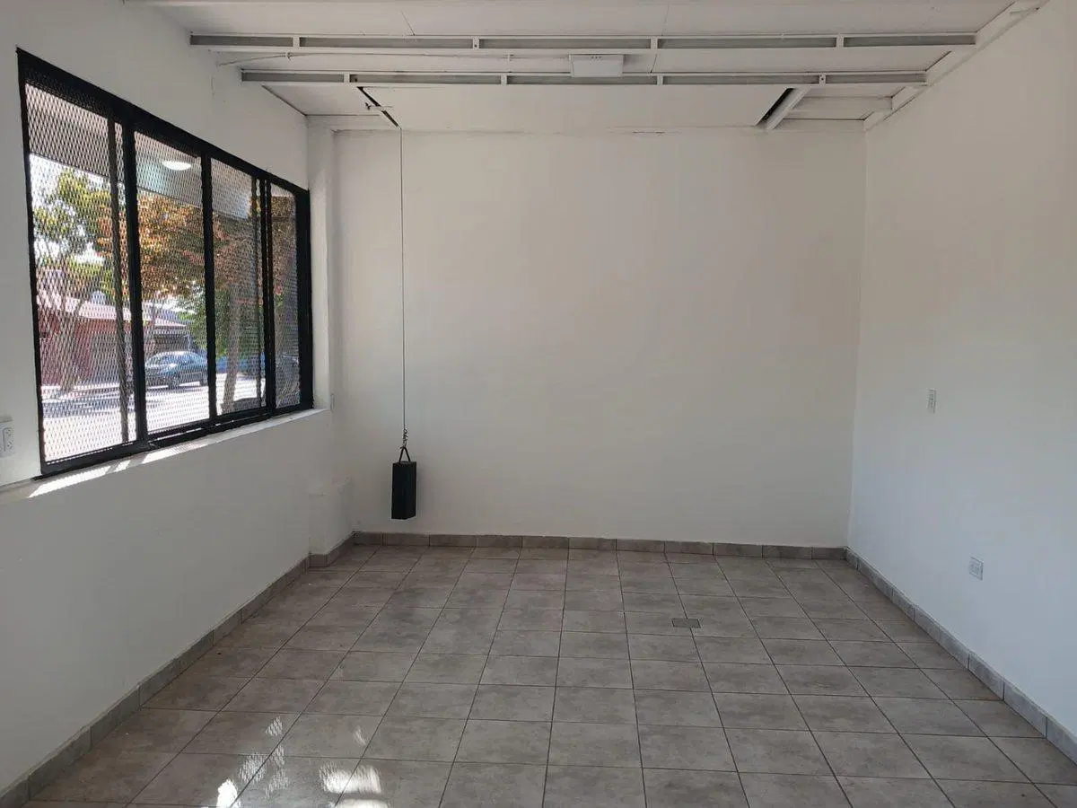 Alquiler Local Comercial a estrenar Carrodilla 4