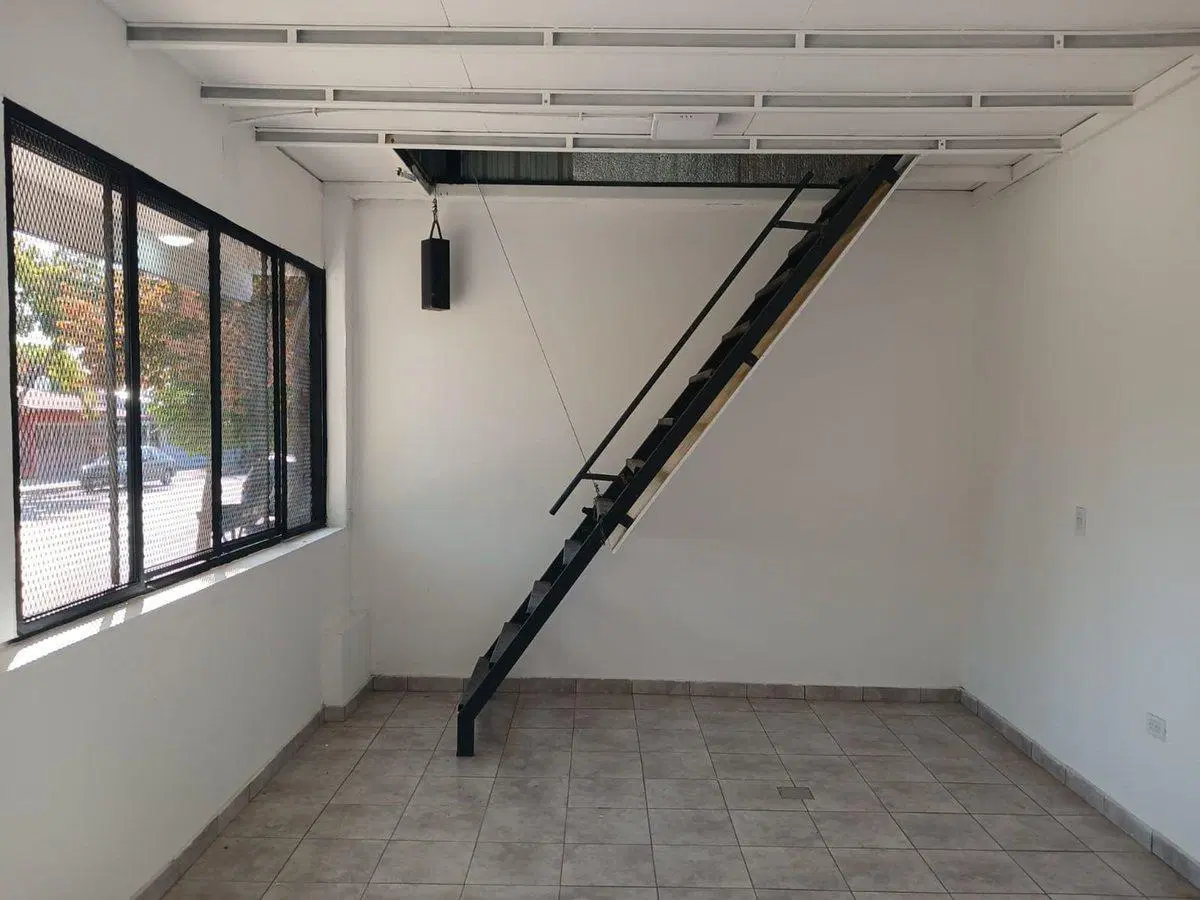 Alquiler Local Comercial a estrenar Carrodilla 3