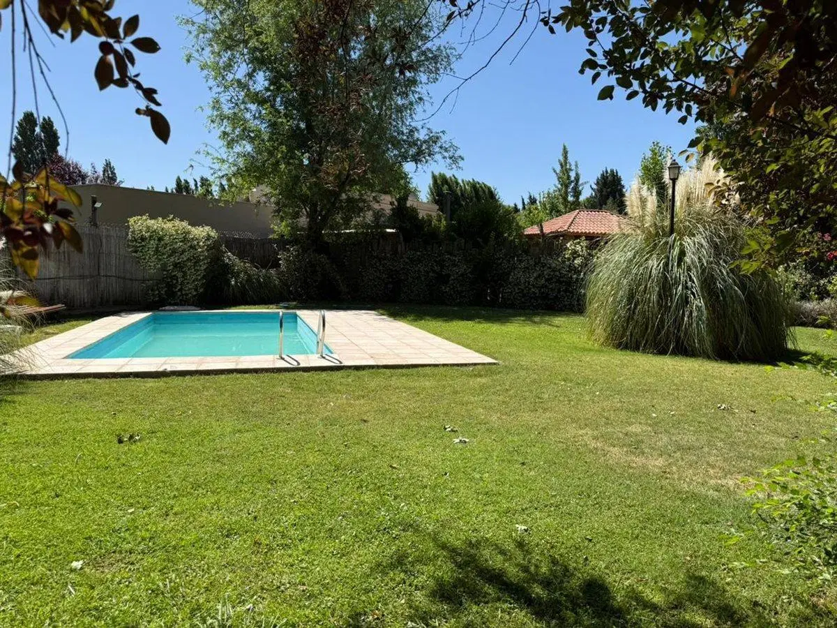 venta  casa  chacras de coria   callejon privado 2